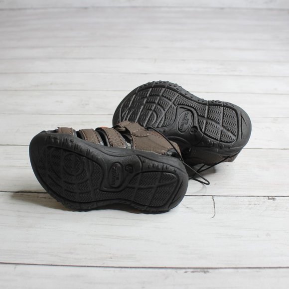 Falls Creek Baby Boy's Brown Trail Sandals Infant Size 5 Closed Toe - Picture 4 of 4